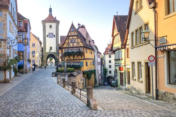 Low Slope Roofs: A Brief Introduction to the Lasting Real Estate Trend